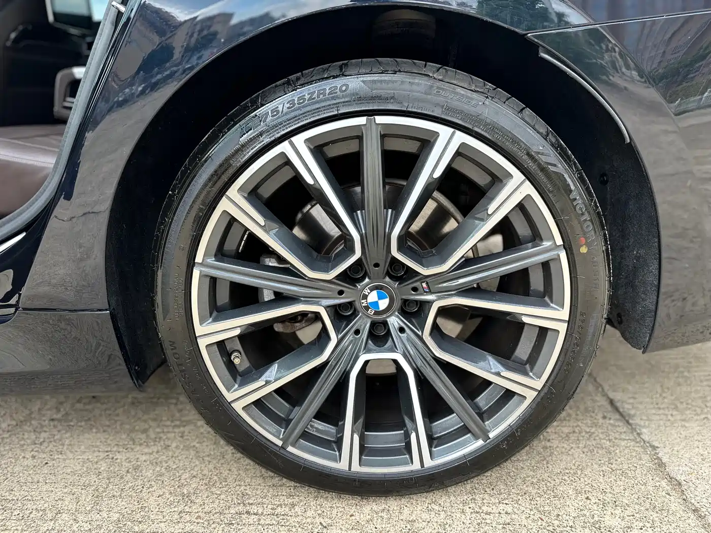 BMW 7 Series 2019 740Li Leading M Sport Package фото 7