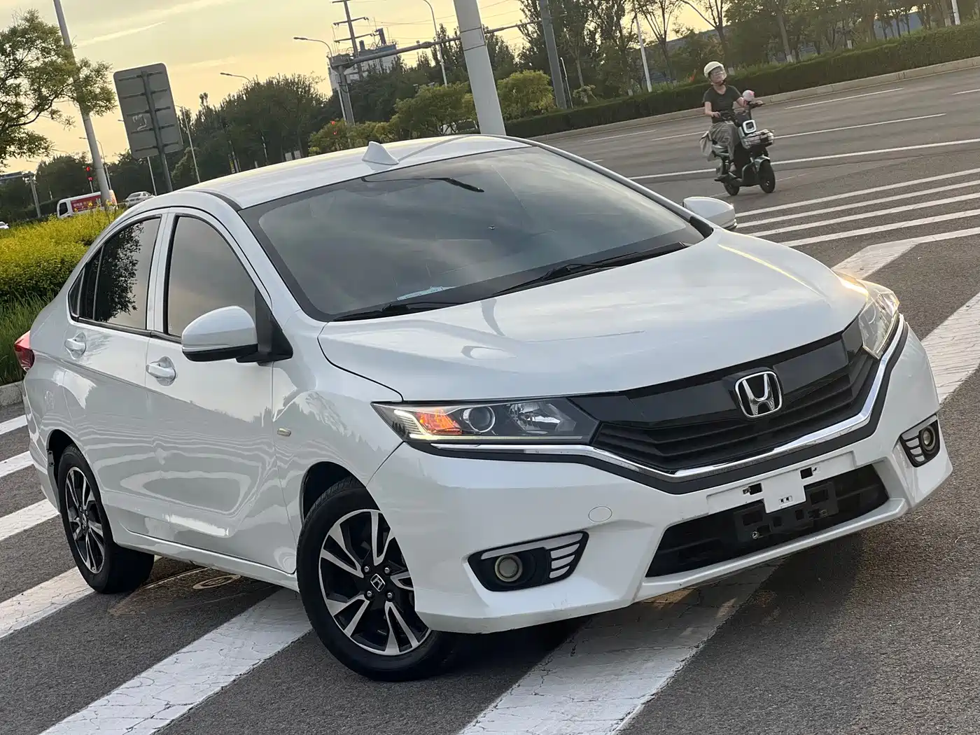 Honda Greiz 2017 2016 1.5L CVT Classic Edition