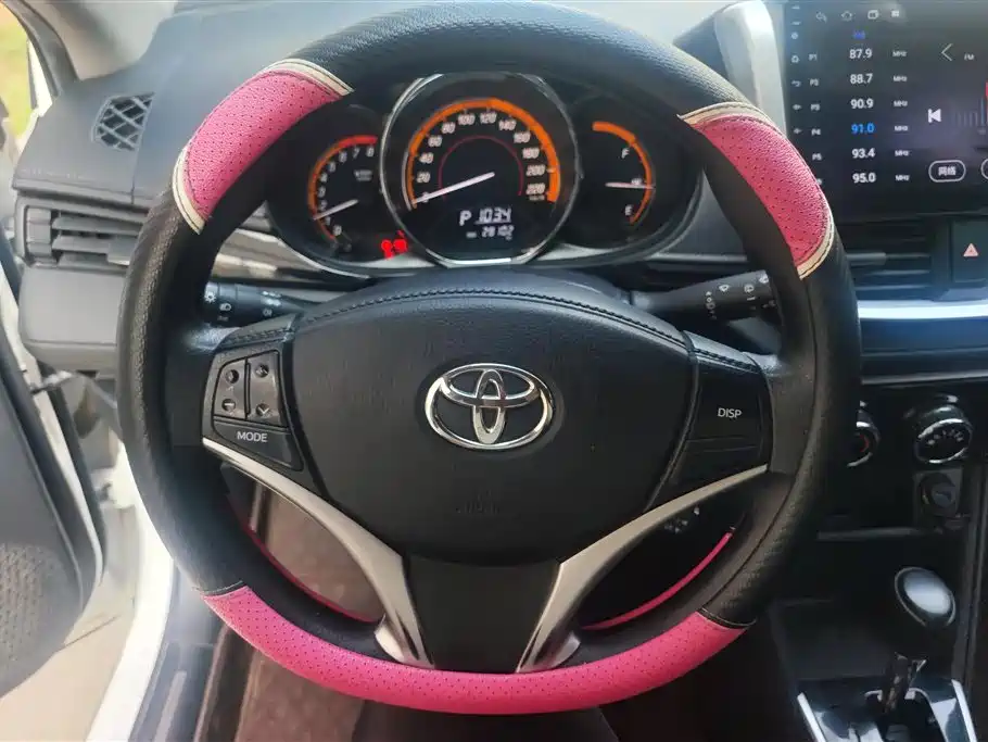 TOYOTA YARIS L ZHIXUAN