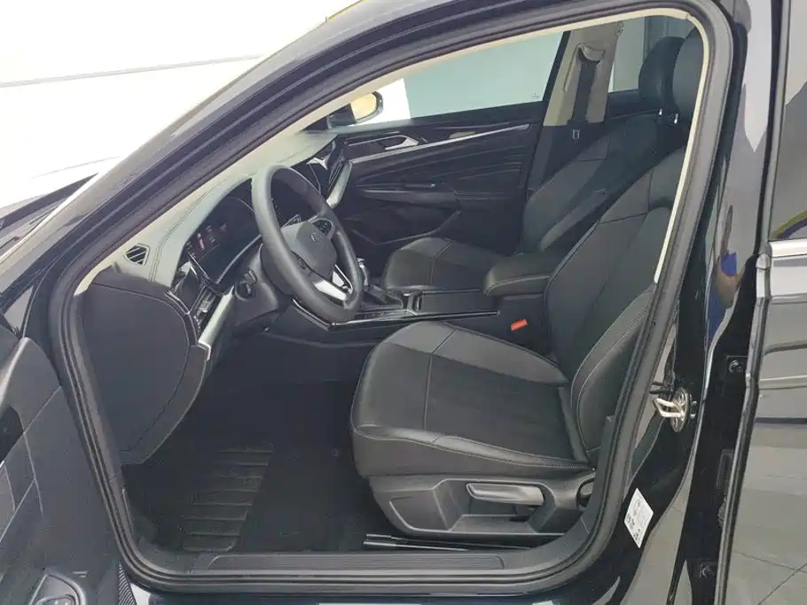 Volkswagen Passat 2025 2024 280TSI Business Edition