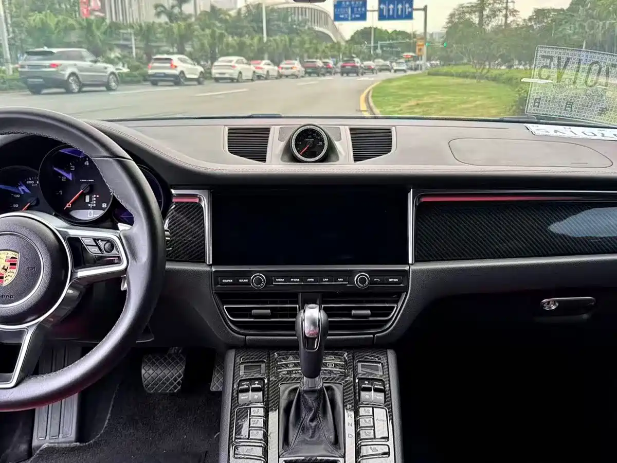 Porsche Macan 2018 Macan 2.0T фото 12