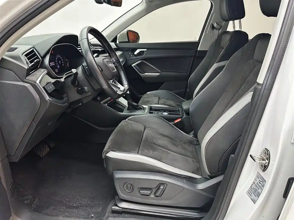 Audi Q3 2021 35 TFSI Fashion Sport фото 19