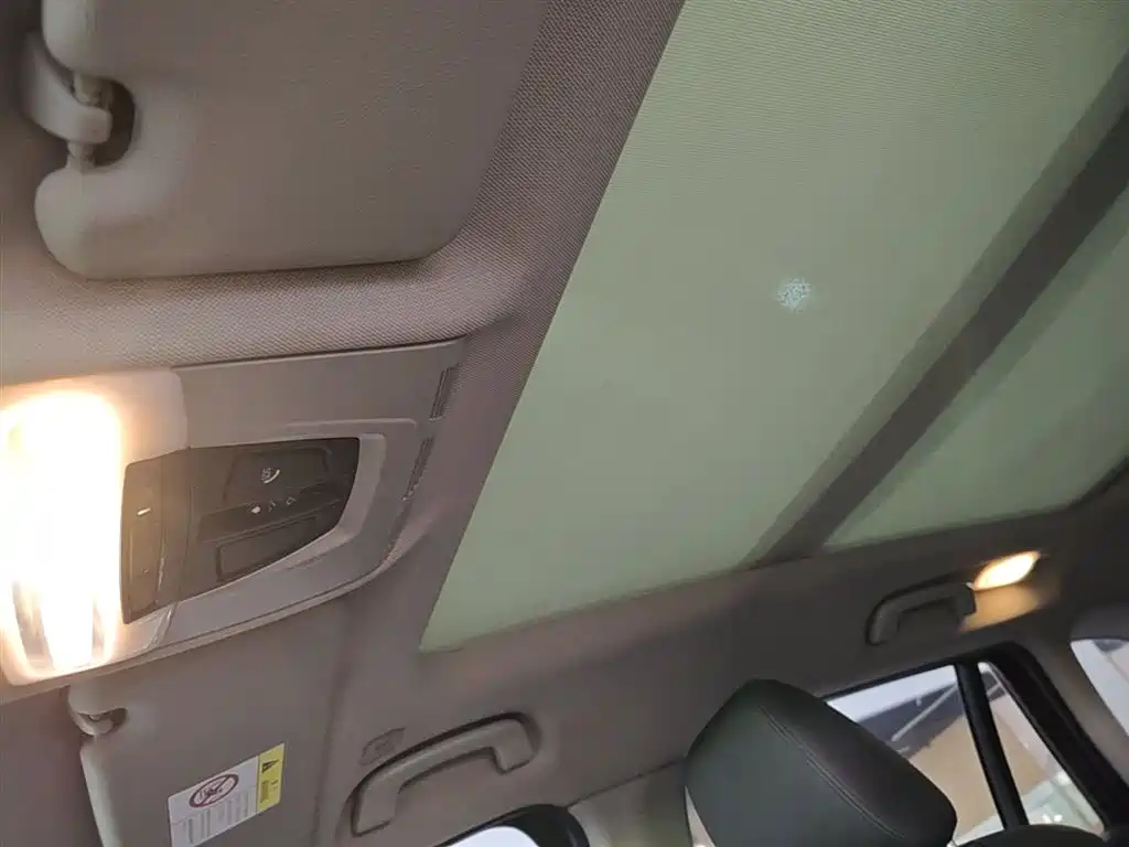 BMW X1 2016 sDrive18Li Fashion Model фото 18