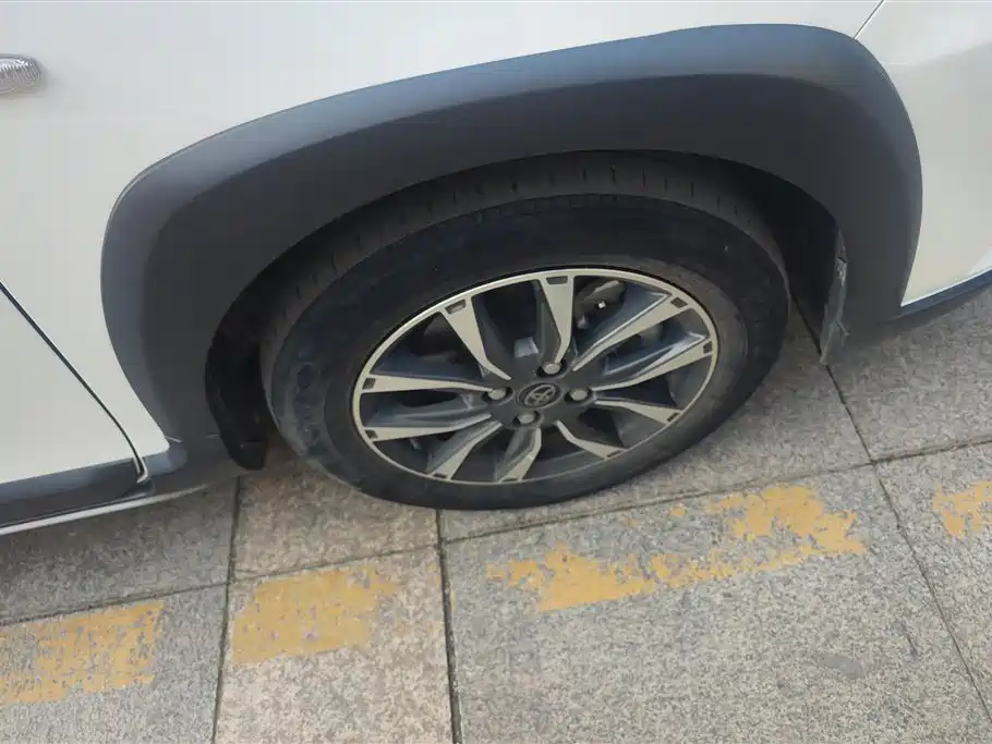 TOYOTA YARIS L ZHIXUAN