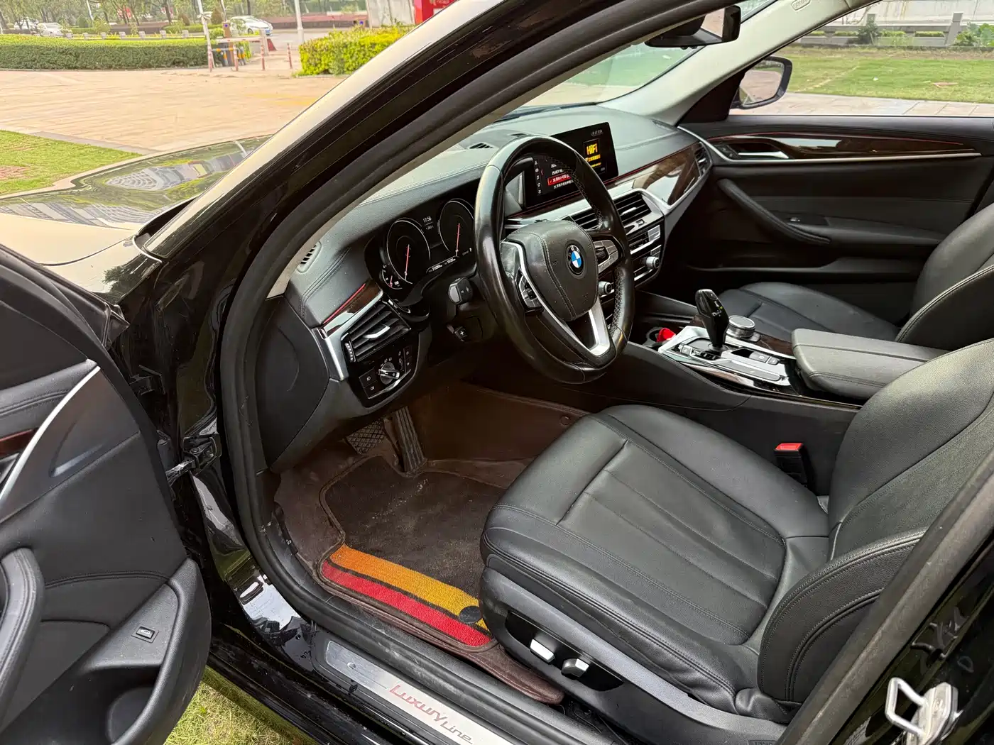 BMW 5 Series 2018 525Li Luxury Package фото 4