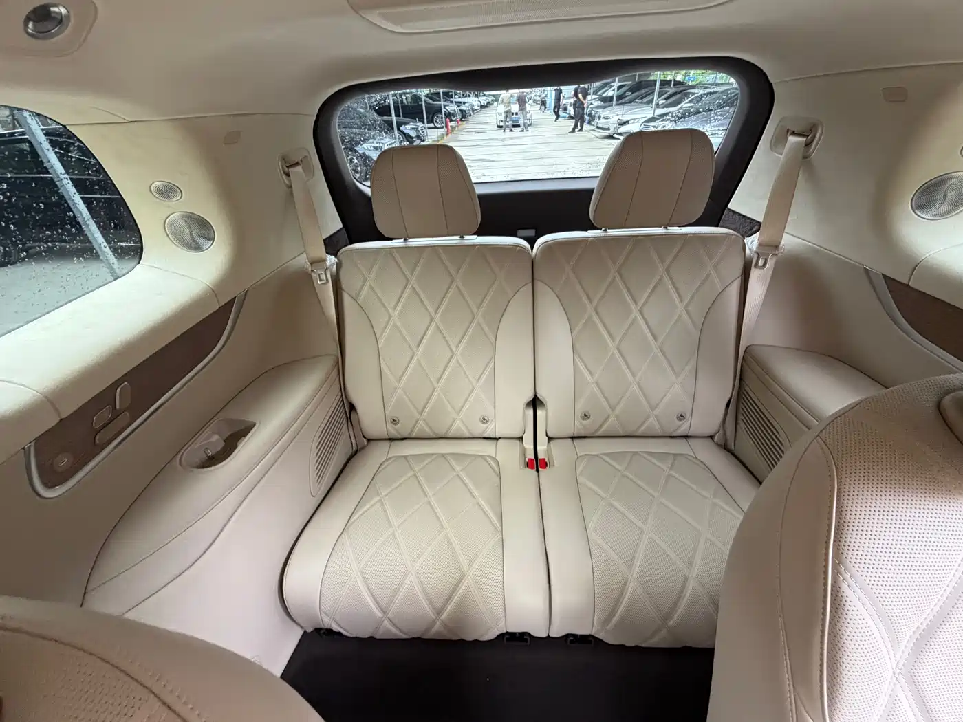 AITO Wenjie AITO M9 2026 Extended Range Ultra Edition 52kWh 6-seater фото 15