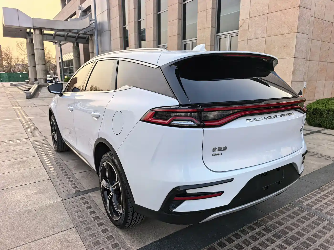 BYD Tang New Energy 2021 DM-i 112KM Premium фото 4
