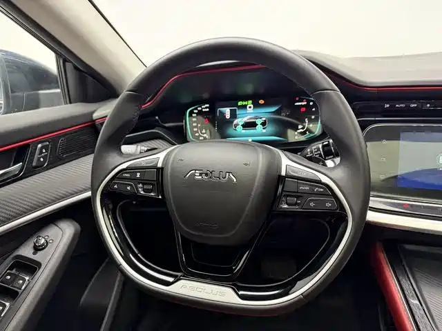 DONGFENG YI HYUN MAX