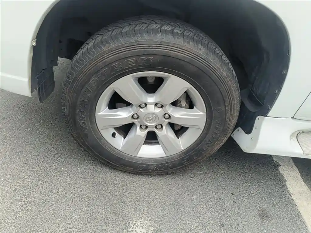 Toyota Prado 2016 2.7L Auto Standard Edition фото 23