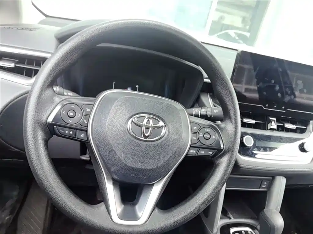 Toyota Corolla Cross 2023 2.0L Elite Edition фото 17