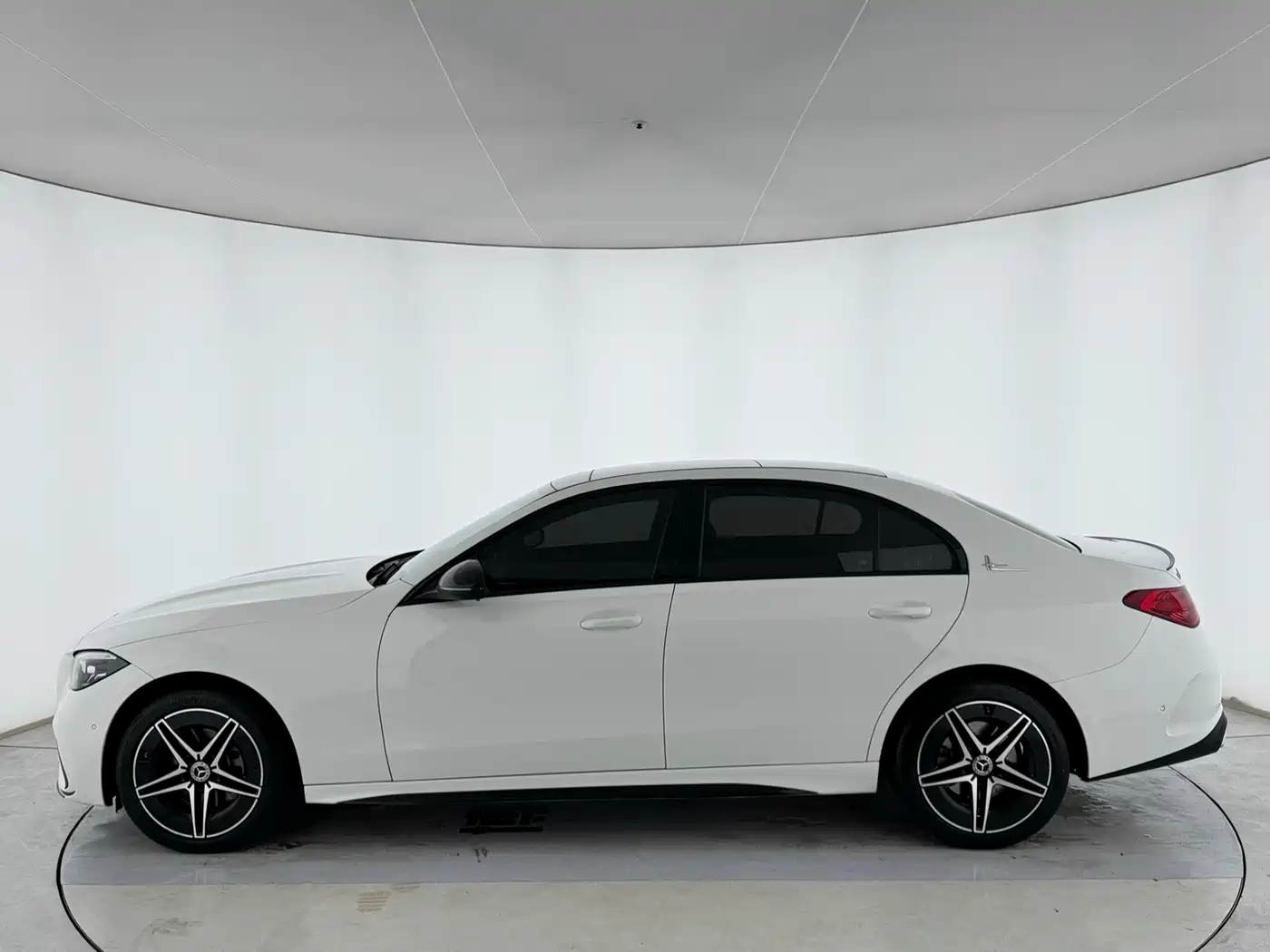 Mercedes-Benz C-Class 2024 Facelift C 260 L Moonlight Sport фото 3