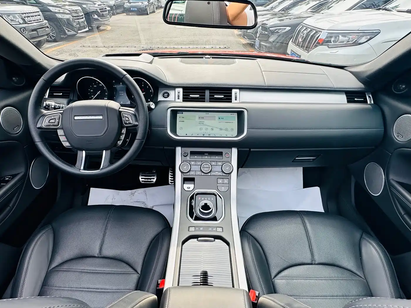 Land Rover Range Rover Evoque (Import) 2018 240PS HSE DYNAMIC Convertible фото 18
