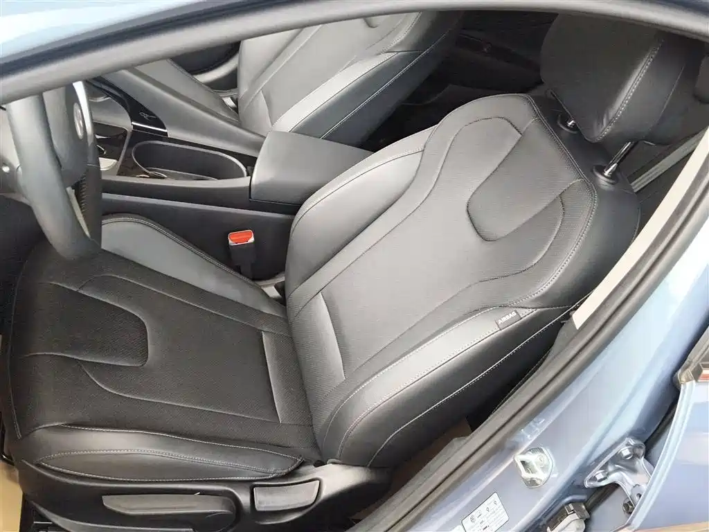 Hyundai Elantra 2023 1.5L CVT GLX Elite Edition фото 14