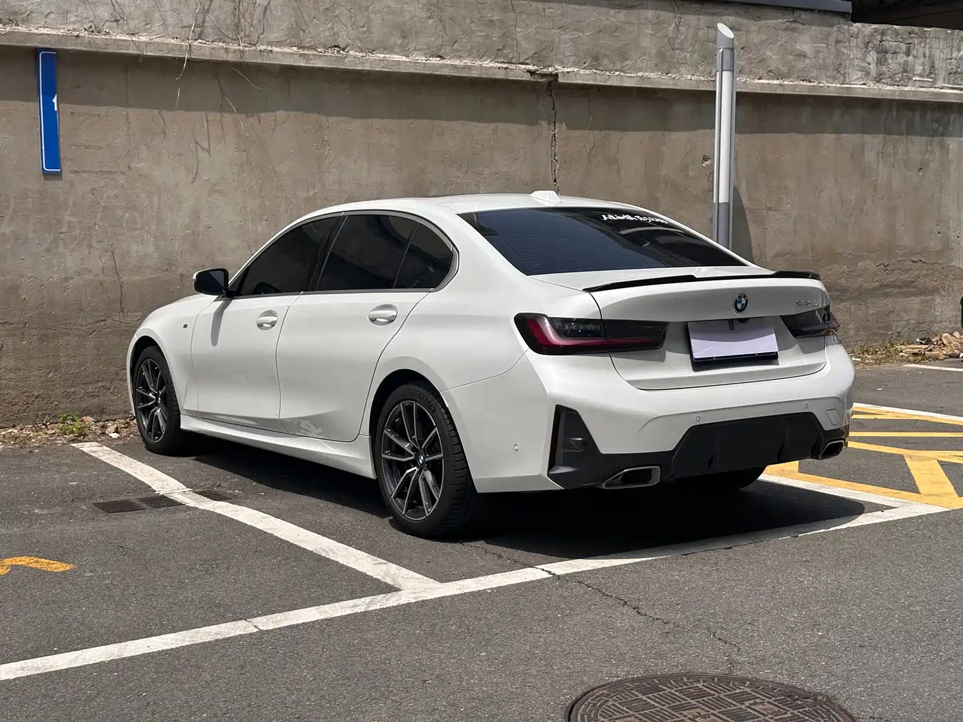 BMW 3-SERIES