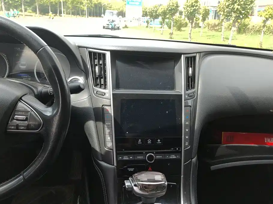 Infiniti Q50L 2015 2015 2.0T Comfort