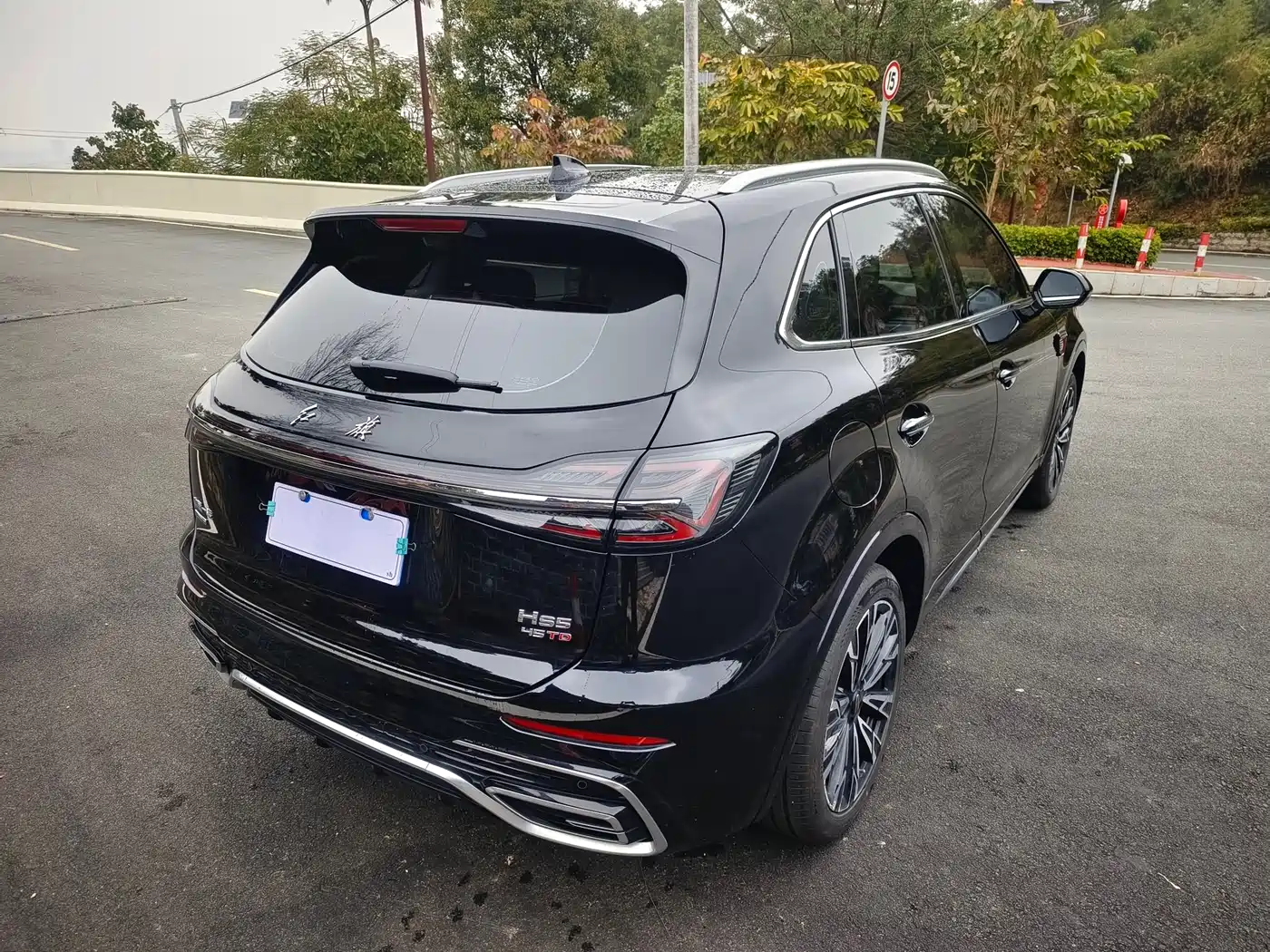 Hongqi HS5 2023 2.0T Flag Enjoy Pro Edition фото 7