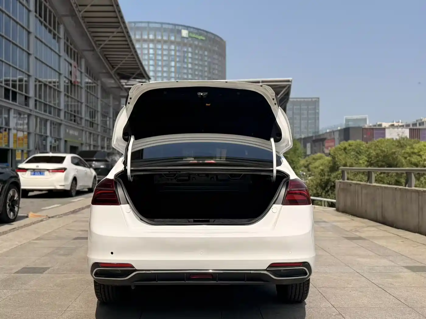GEELY AUTOMOBILE EMGRAND NEW ENERGY
