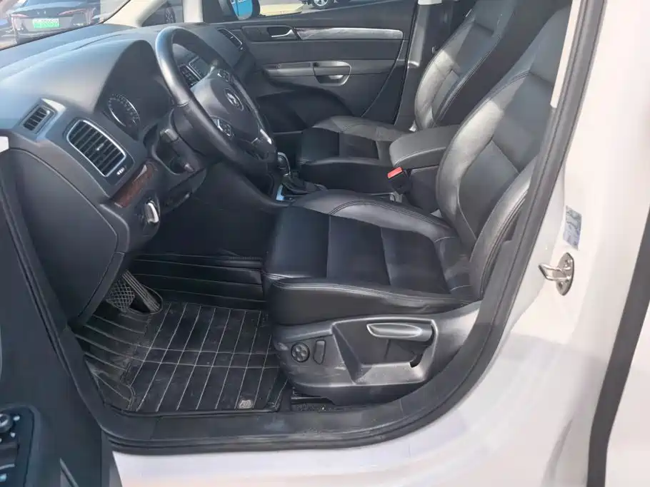 Фото 9 - Volkswagen Sharan