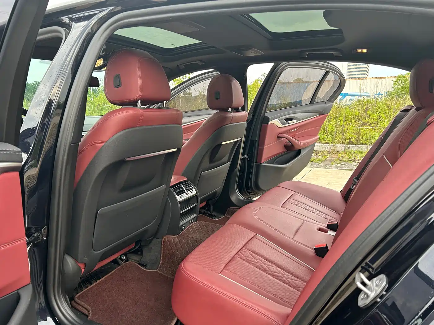BMW 5 Series New Energy 2021 535Le M Sport Package фото 7