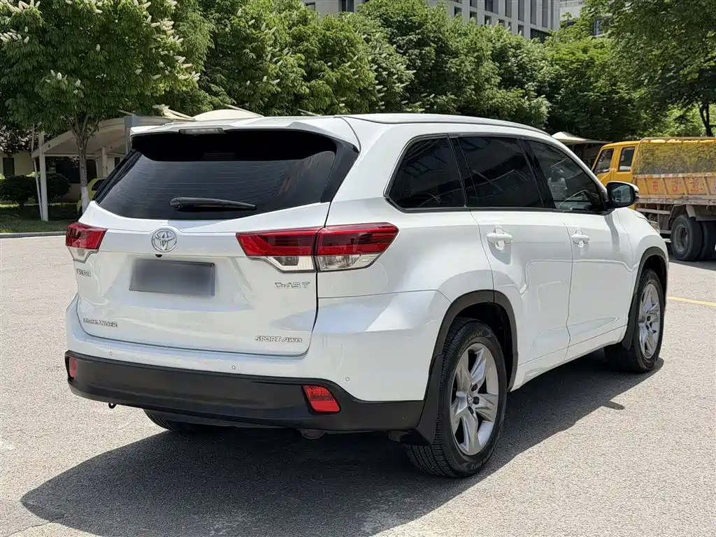 Toyota Highlander 2018 2.0T 4WD Luxury 7-seater China VI фото 6