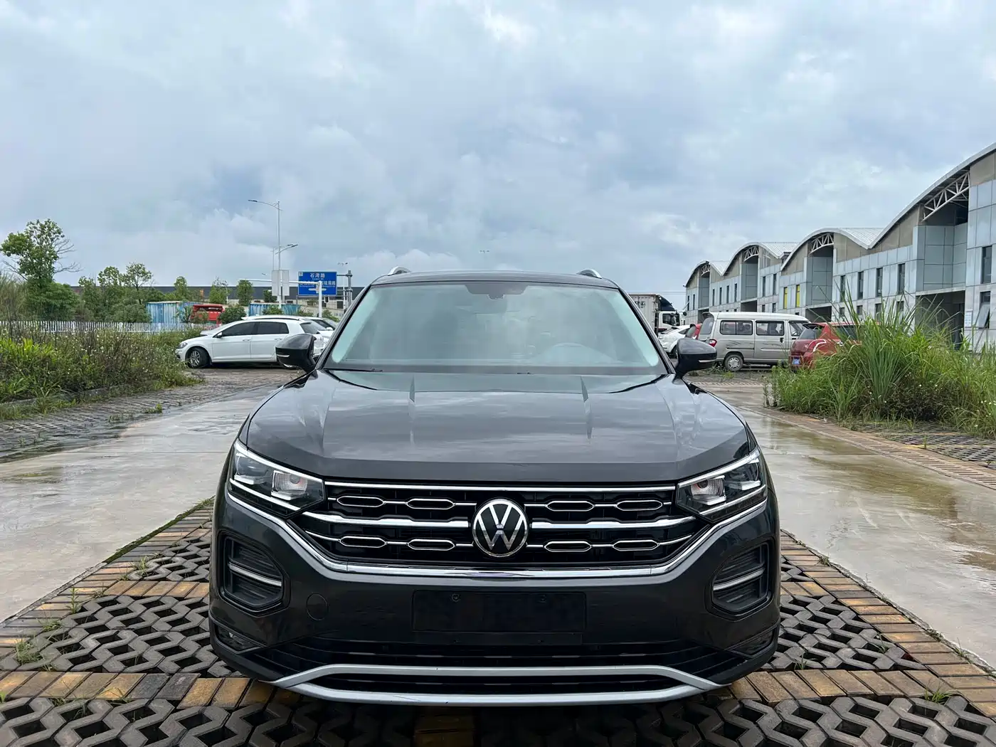 Volkswagen Tayron 2019 Expedition 280TSI 2WD Luxury (China VI) фото 2