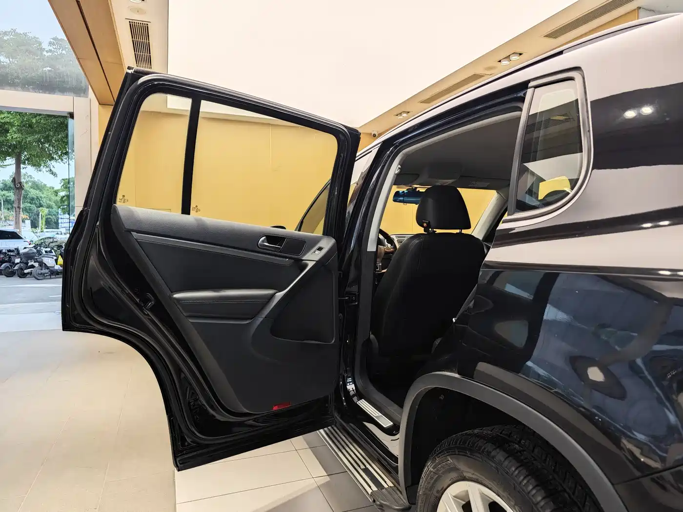 Volkswagen Tiguan 2015 1.8TSI Automatic 2WD Comfortline фото 21