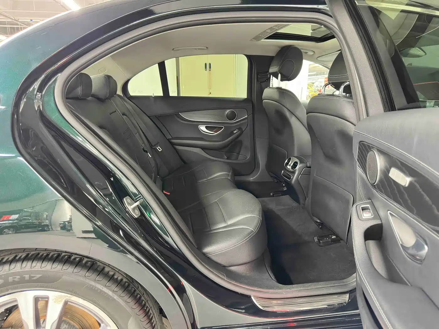 Mercedes-Benz C-Class 2020 C 200 L Fashion Sport фото 24