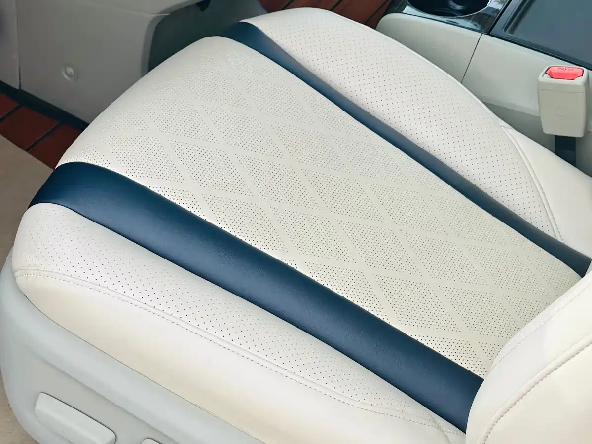 Toyota Sienna 2015 3.5L 2WD L фото 12