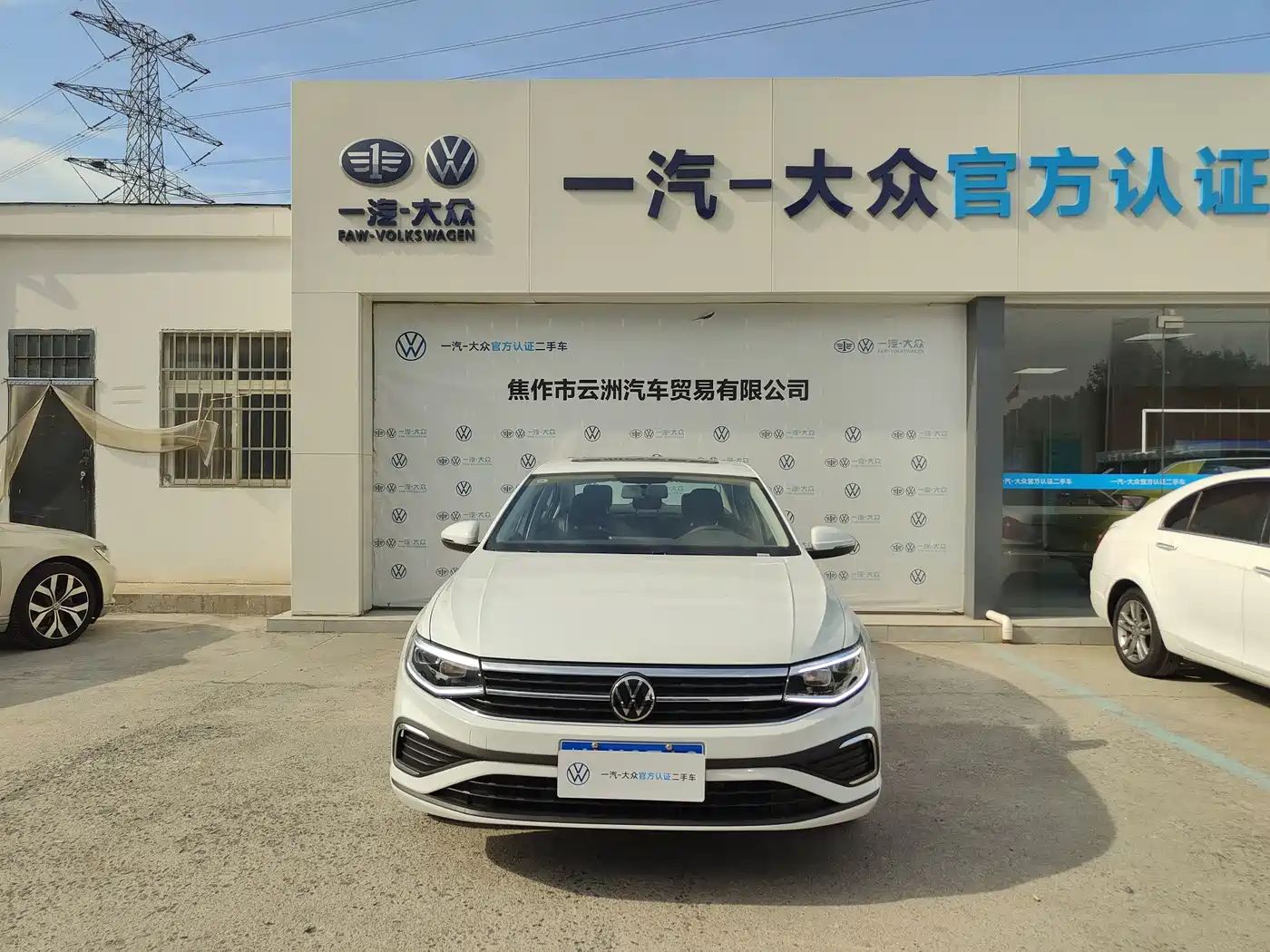 VOLKSWAGEN BORA