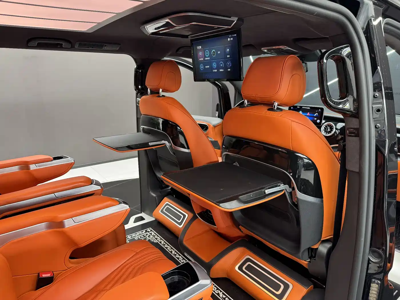 Mercedes-Benz Vito 2021 2.0T Business Edition 7-seater фото 8