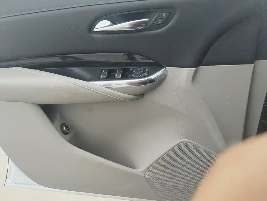 Cadillac XT4 2019 2018 Model 28T 4WD Leading