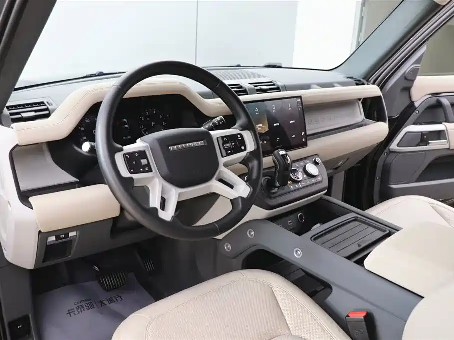 Land Rover Defender 2023 Model 90 3.0T P400 XS фото 15