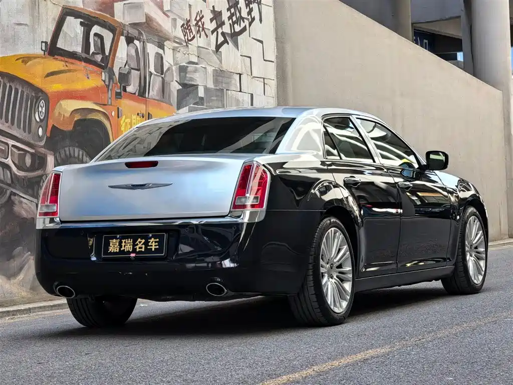 Chrysler 300C (Import) 2014 2013 3.6L Premium Edition