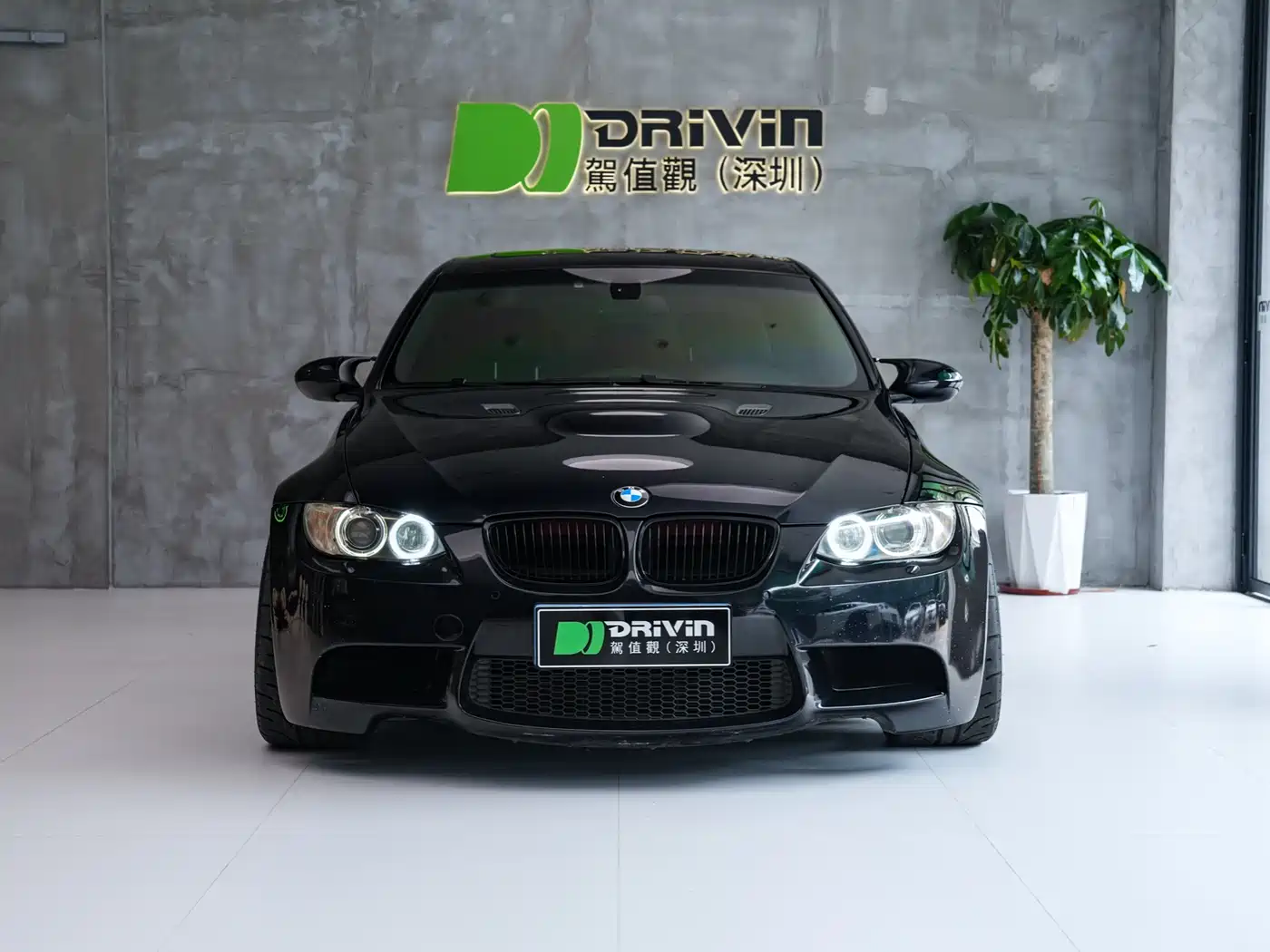 BMW M3 2009 BMW M3 Sedan фото 4