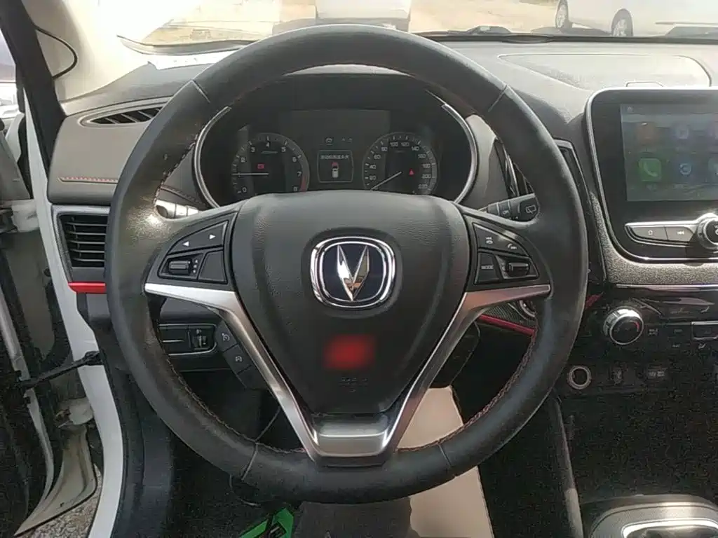 Фото 11 - Changan CS55