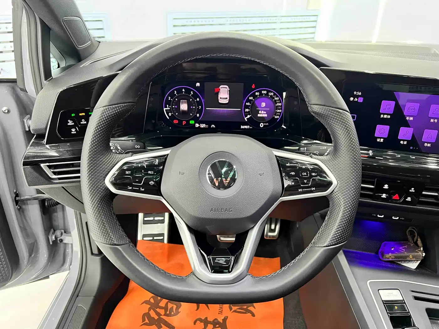 Volkswagen Golf 2021 280TSI DSG R-Line фото 11