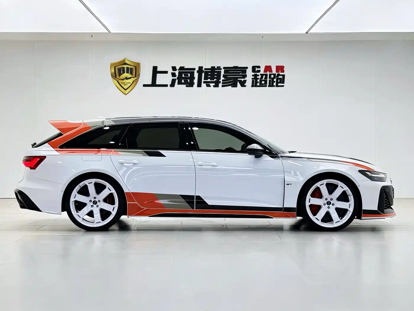 Audi RS 6 2025 RS 6 Avant GT фото 3