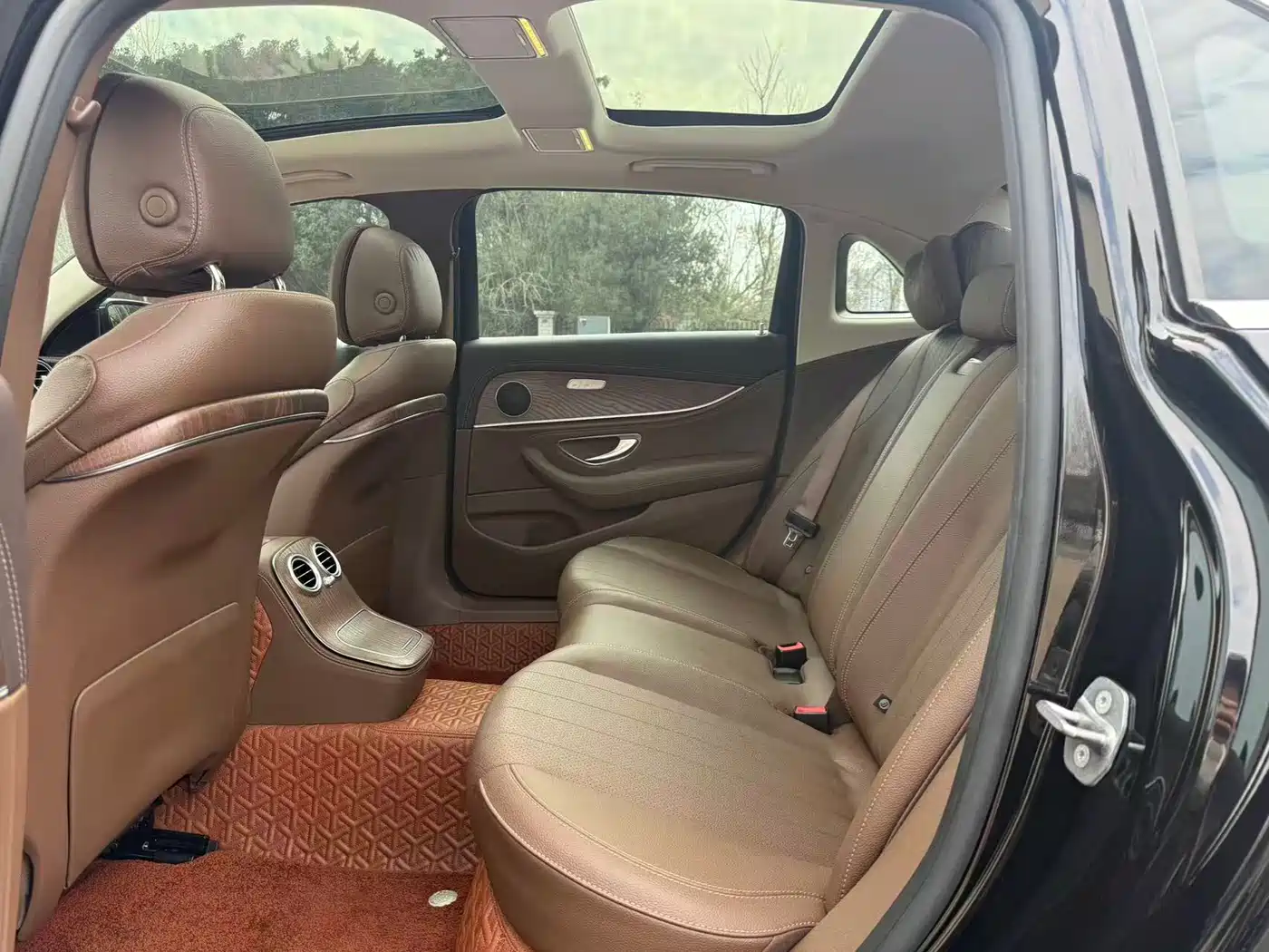 Mercedes-Benz E-Class 2022 Second Facelift E 300 L Sport Fashion фото 6