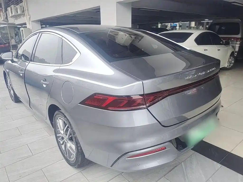 BYD Qin PLUS 2021 DM-i 55KM Flagship фото 5
