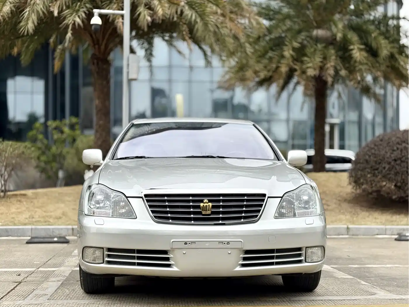Toyota Crown 2009 2.5L Royal Special Enhanced Edition фото 2