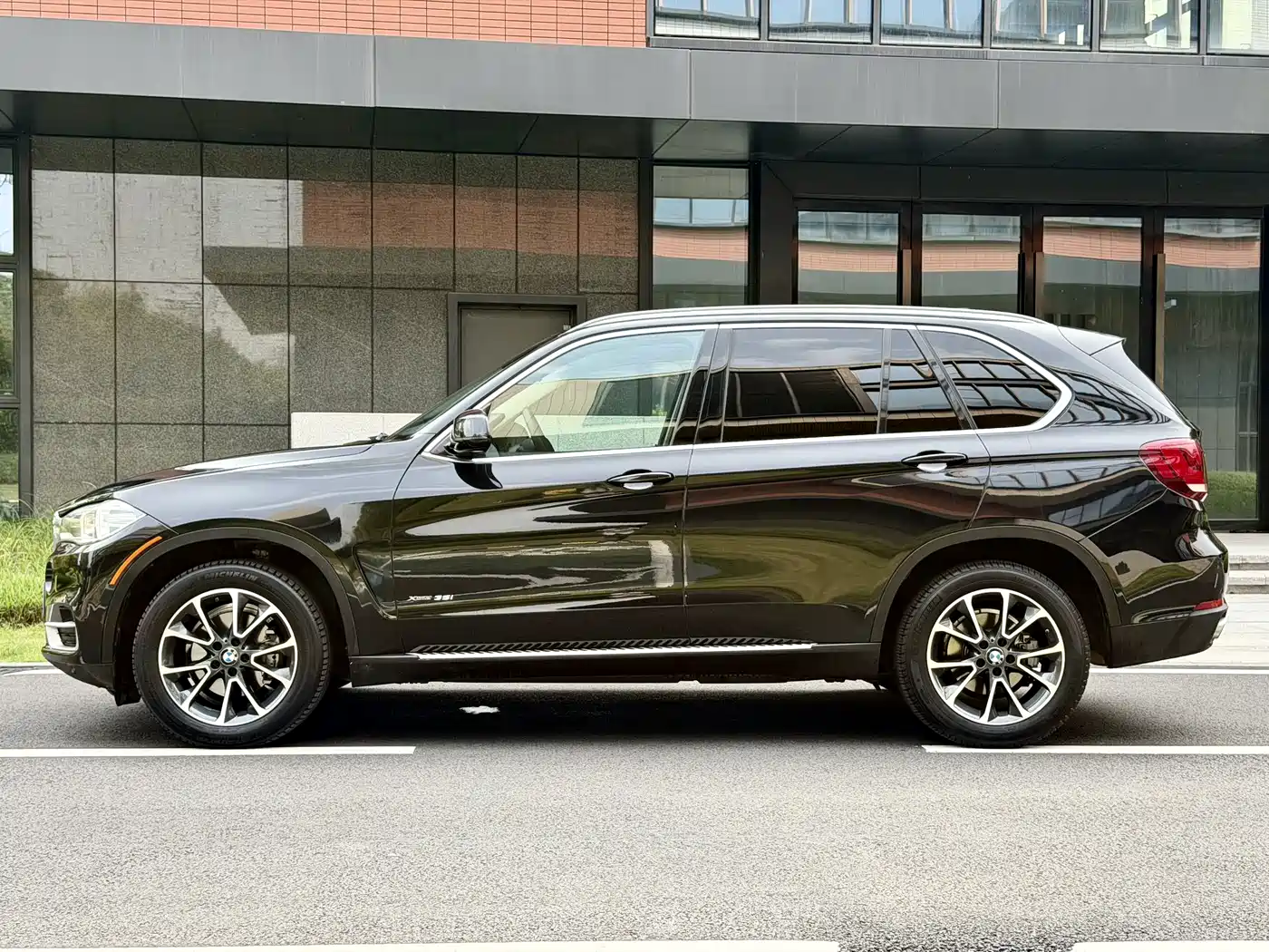 BMW X5 (Import) 2014 xDrive35i Luxury фото 21