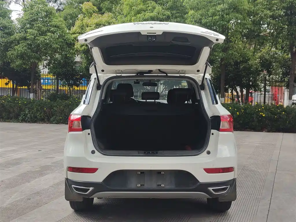 GAC Trumpchi Trumpchi GS4 2017 235T Automatic 2WD Luxury Smart Connected Edition фото 13