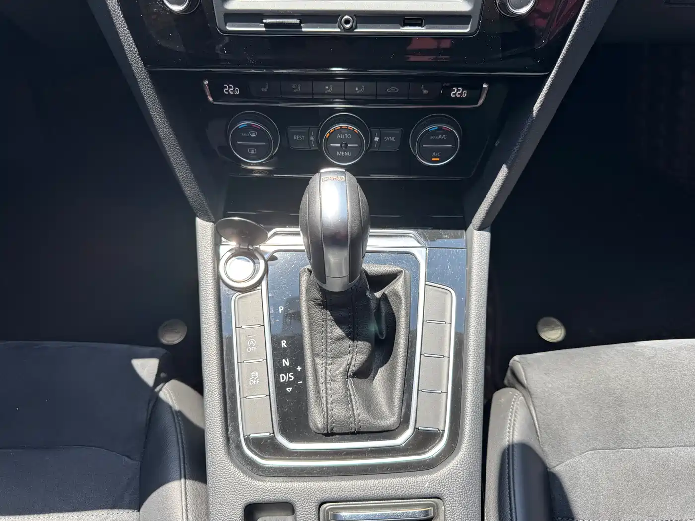 Volkswagen Magotan 2017 380TSI DSG Luxury фото 13