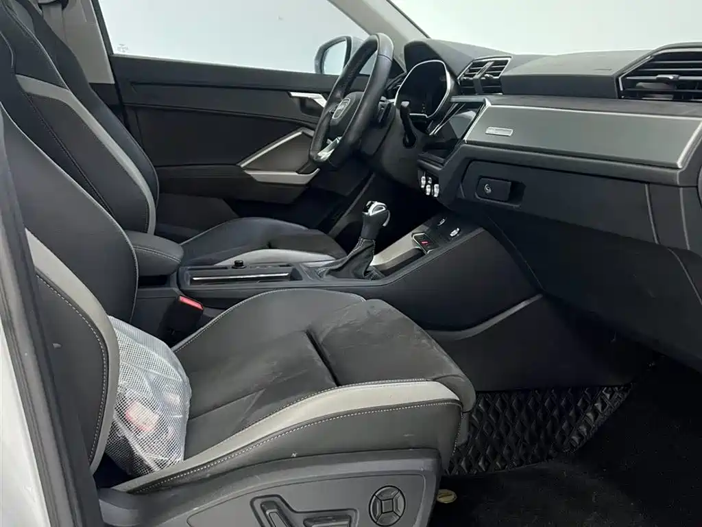 Audi Q3 2023 35 TFSI Fashion Dynamic (1.4T) фото 10