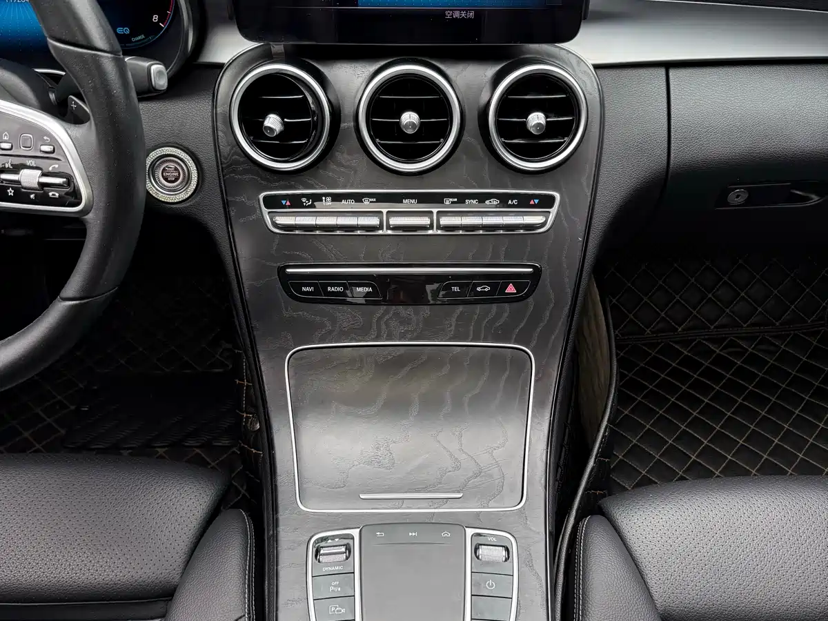 Mercedes-Benz C-Class 2019 C 260 L фото 11