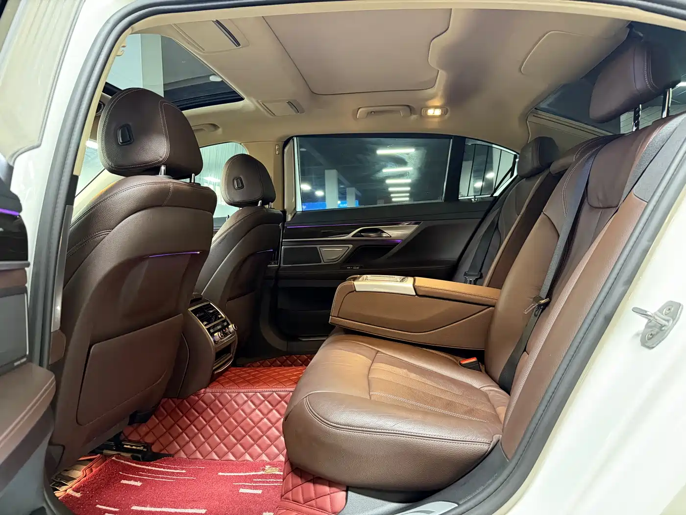 BMW 7 Series 2016 730Li Leading фото 5