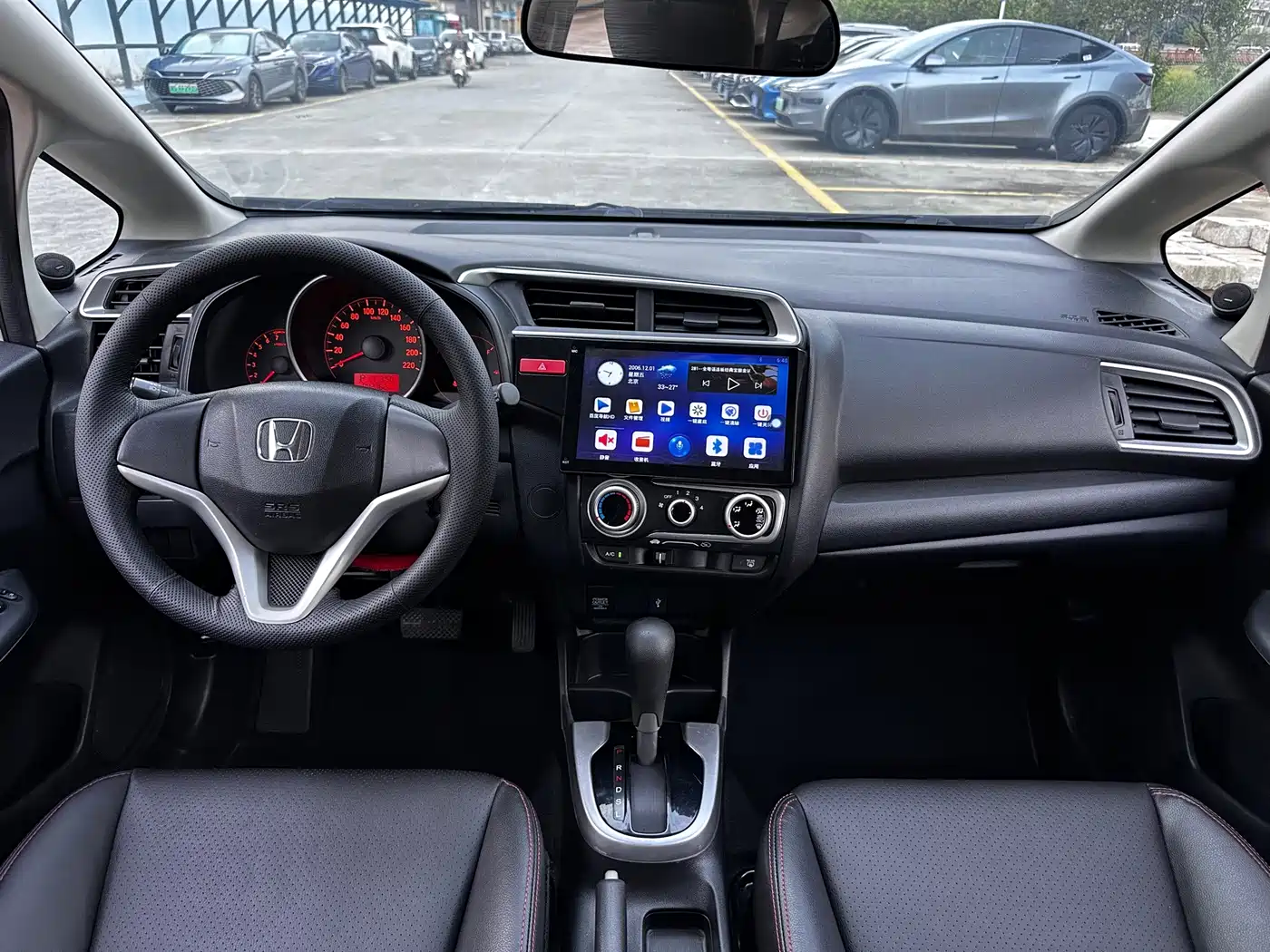 Фото 15 - Honda Fit