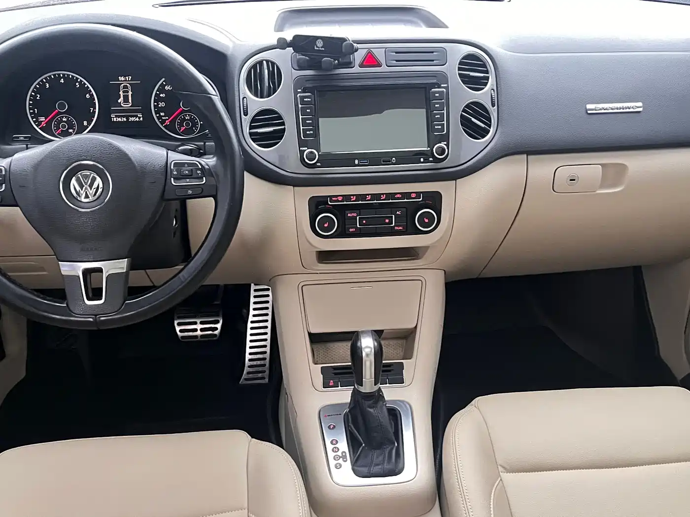 Volkswagen Tiguan 2012 1.8TSI Automatic 4WD Elite Edition фото 8