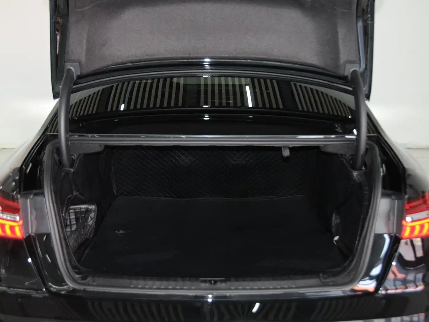 Audi A6L 2024 45 TFSI Premium Dynamic фото 7
