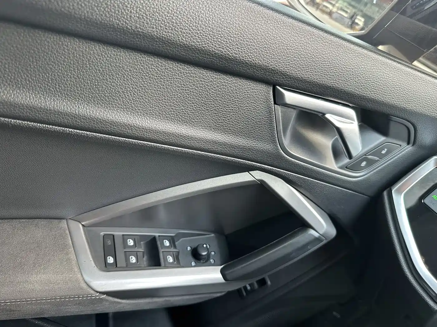 Audi Q3 2022 35 TFSI Fashion Dynamic фото 14